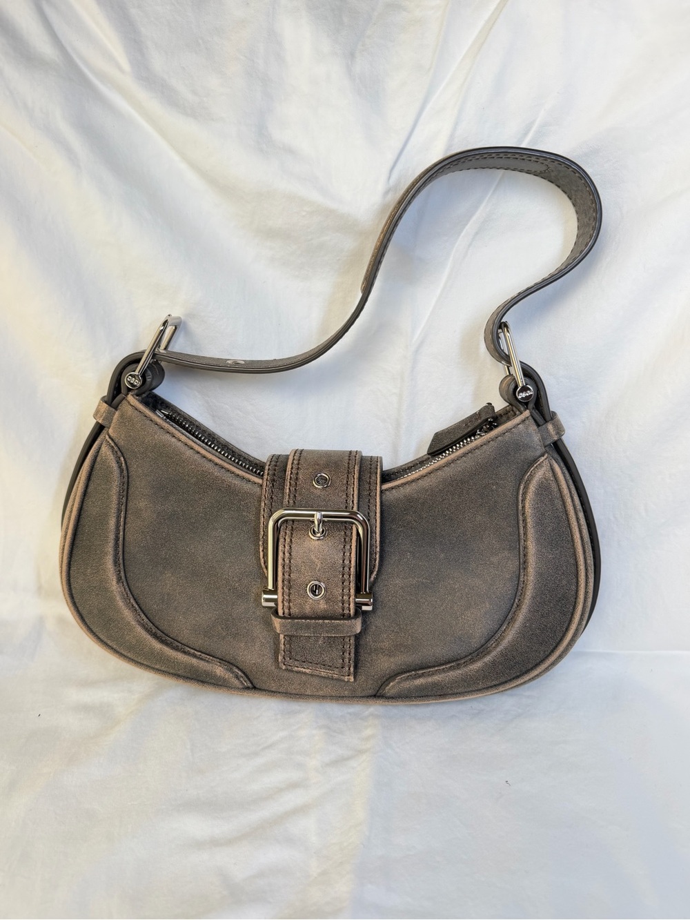 OSOI HOBO BROCLE BAG